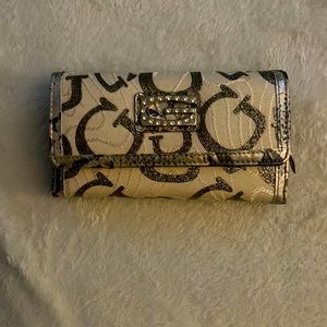 Large cute trifold clutch wallet.
